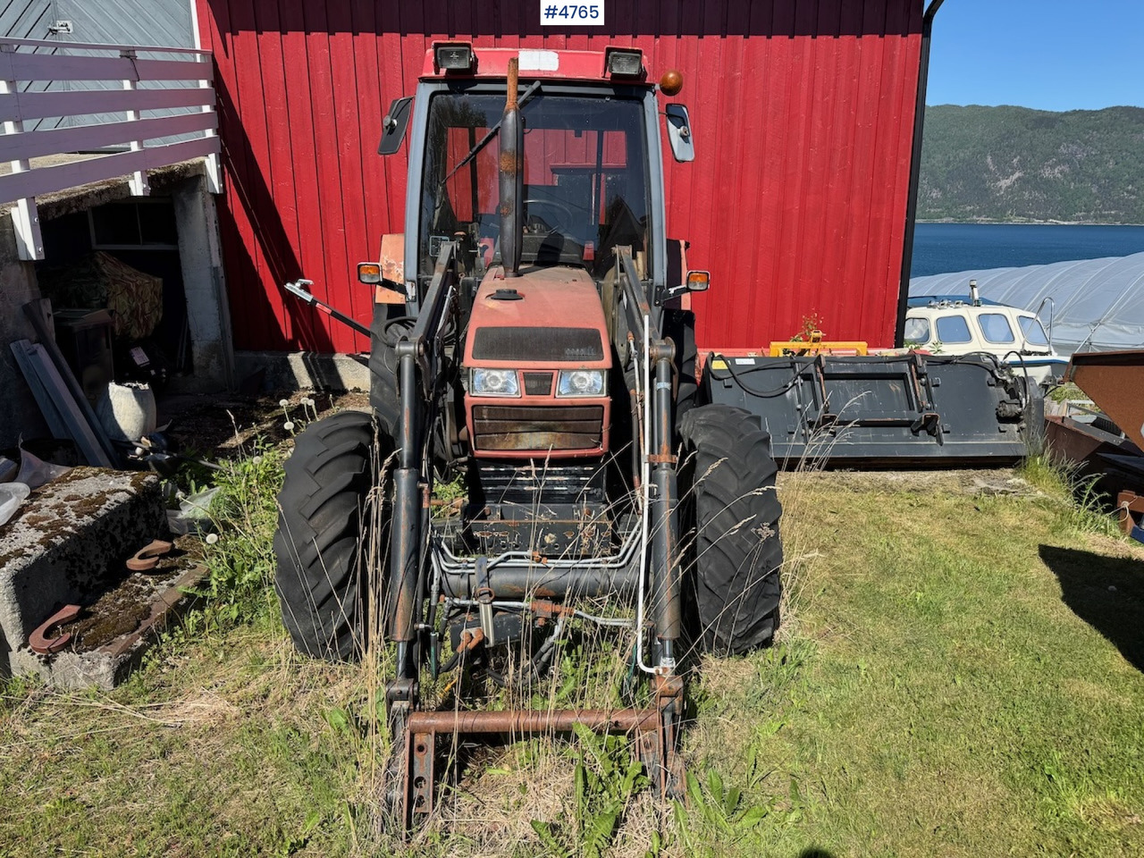 1995 Case International 4230 w/front loader. - جرار: صور 3 1995 Case International 4230 w/front loader. - جرار: صور 3