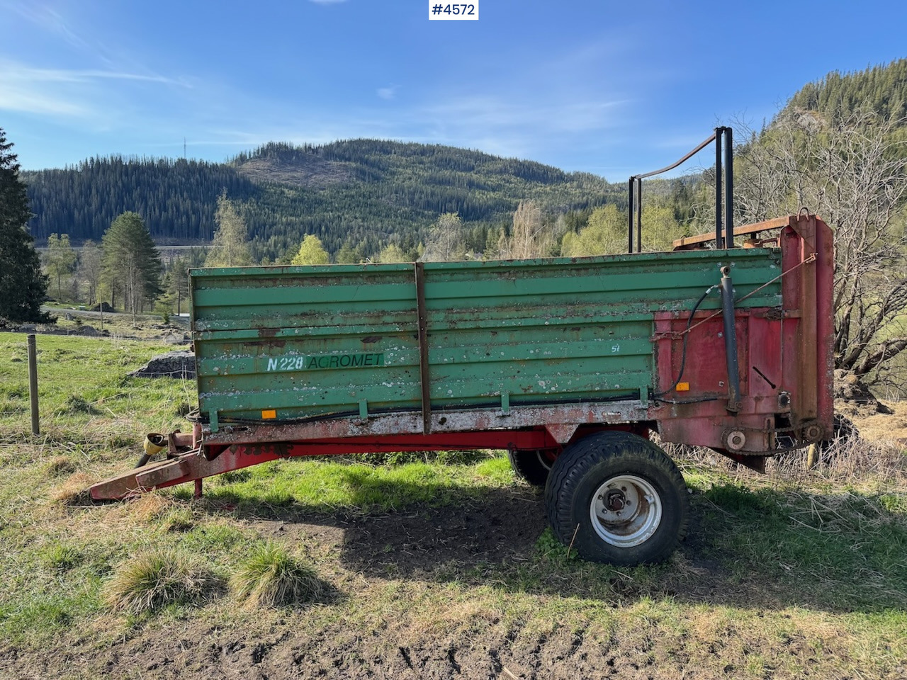 1997 Agromet N228 Dry manure spreader - نثر السماد: صور 1 1997 Agromet N228 Dry manure spreader - نثر السماد: صور 1