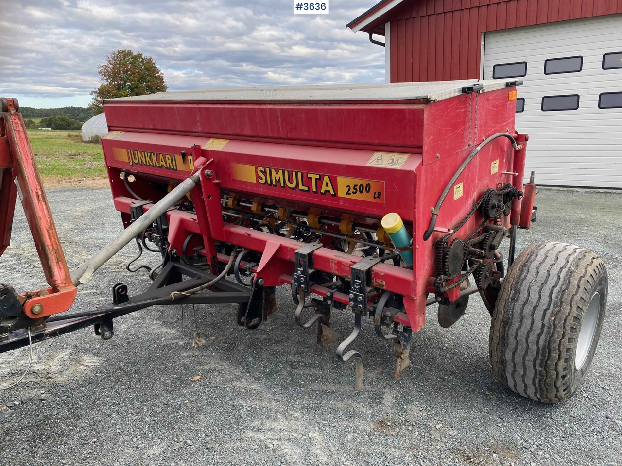 1997 Junkkari Simulta 2500 seed drill - معدات بذار: صور 3 1997 Junkkari Simulta 2500 seed drill - معدات بذار: صور 3