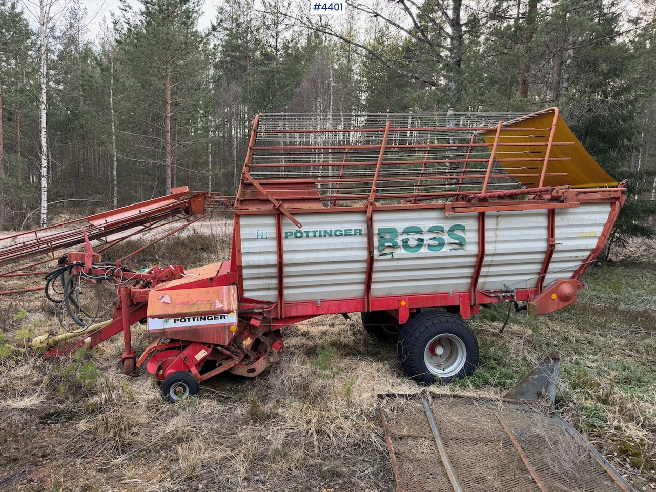 1997 Pöttinger Boss1 Loader - معدات القش: صور 1 1997 Pöttinger Boss1 Loader - معدات القش: صور 1