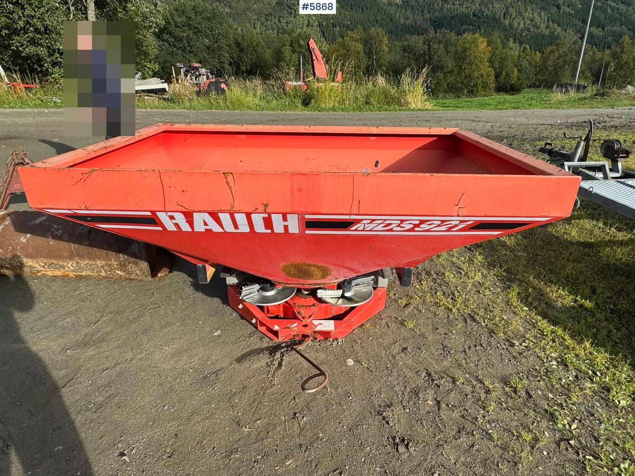 1997 Rauch MDS 921 Fertilizer spreader, partial repair project - آلة رش الأسمدة: صور 1 1997 Rauch MDS 921 Fertilizer spreader, partial repair project - آلة رش الأسمدة: صور 1