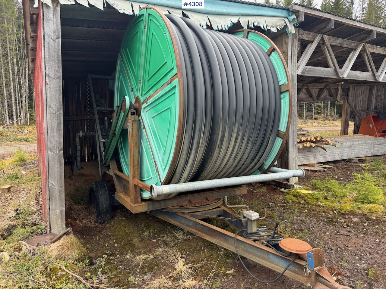 1998 Irtec vanningsvogn med rør og pumpe - نظام الري: صور 1 1998 Irtec vanningsvogn med rør og pumpe - نظام الري: صور 1