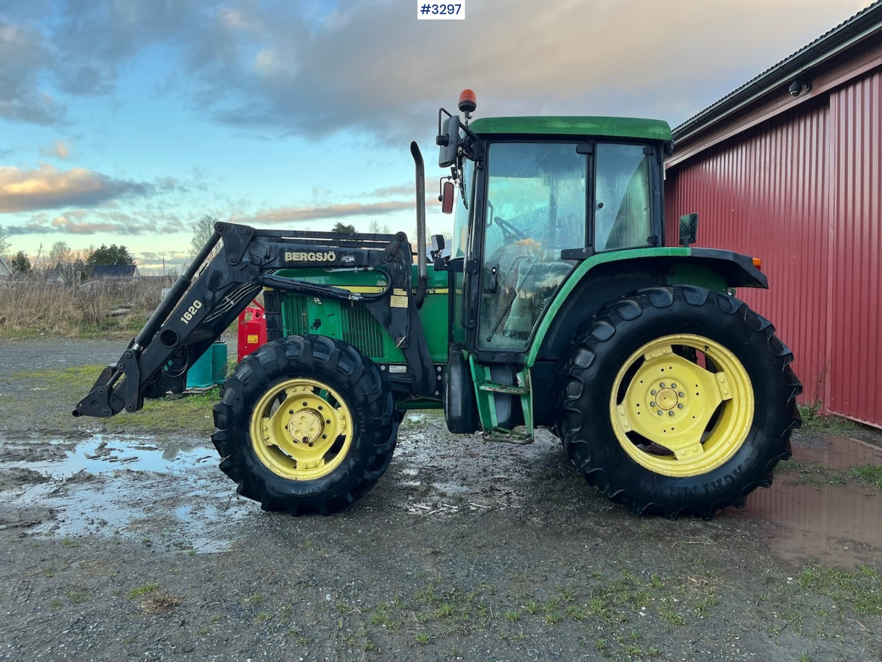 1999 John Deere 6210 SE with Front Loader - جرار: صور 2 1999 John Deere 6210 SE with Front Loader - جرار: صور 2
