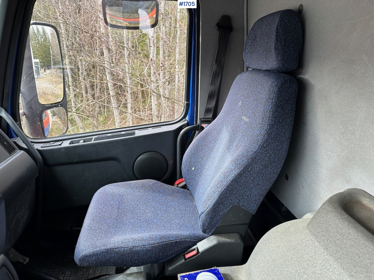 بصندوق مغلق شاحنة 2000 Volvo 250 4x2 reparasjonsobjekt: صور 13