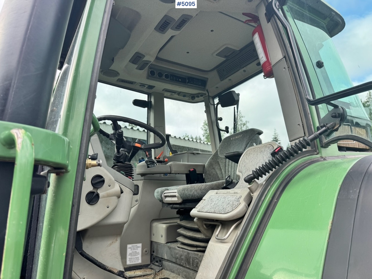 2002 Fendt 716 Vario w/ Front hydraulics. - جرار: صور 3 2002 Fendt 716 Vario w/ Front hydraulics. - جرار: صور 3