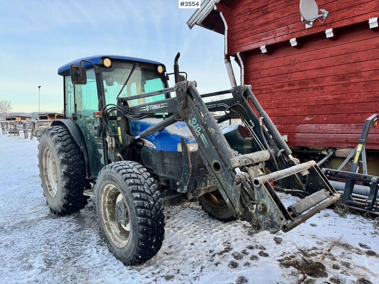2003 New Holland TN75D 4x4 w/ Front Loader. 4000 hours! - جرار: صور 2 2003 New Holland TN75D 4x4 w/ Front Loader. 4000 hours! - جرار: صور 2