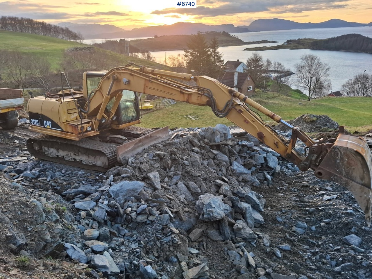 2004 Cat 312C L w/ digger bucket. - حفارات زحافة: صور 3 2004 Cat 312C L w/ digger bucket. - حفارات زحافة: صور 3