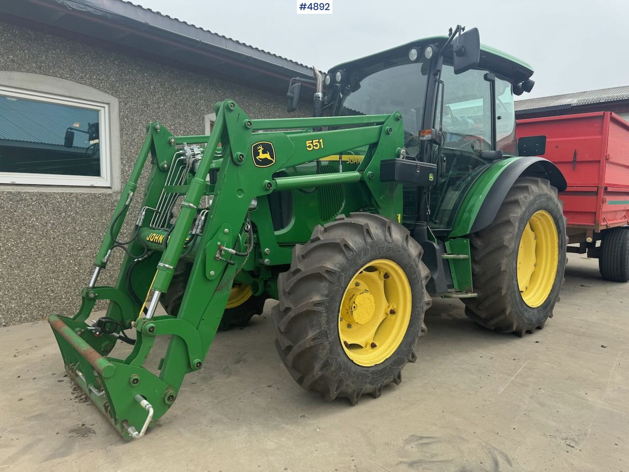 2004 John Deere 5720 4x4 w/ front loader - جرار: صور 1 2004 John Deere 5720 4x4 w/ front loader - جرار: صور 1