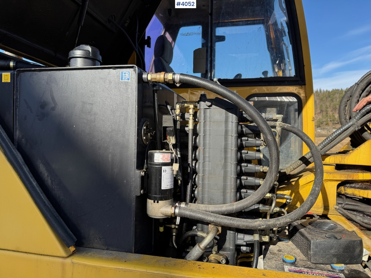 2004 Komatsu PW 110R - حفارة: صور 5 2004 Komatsu PW 110R - حفارة: صور 5