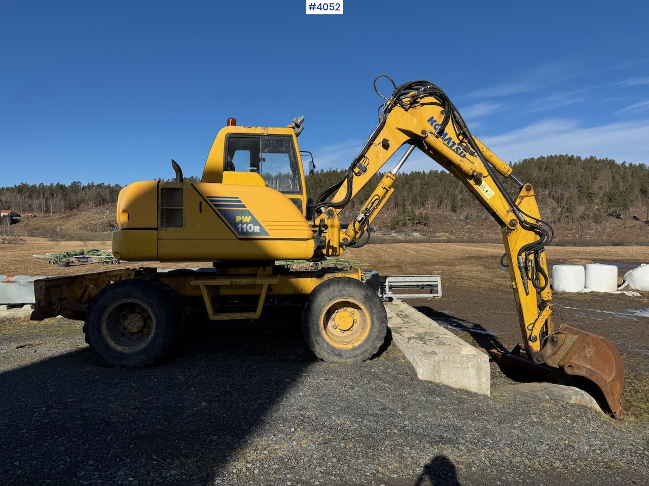 2004 Komatsu PW 110R - حفارة: صور 2 2004 Komatsu PW 110R - حفارة: صور 2
