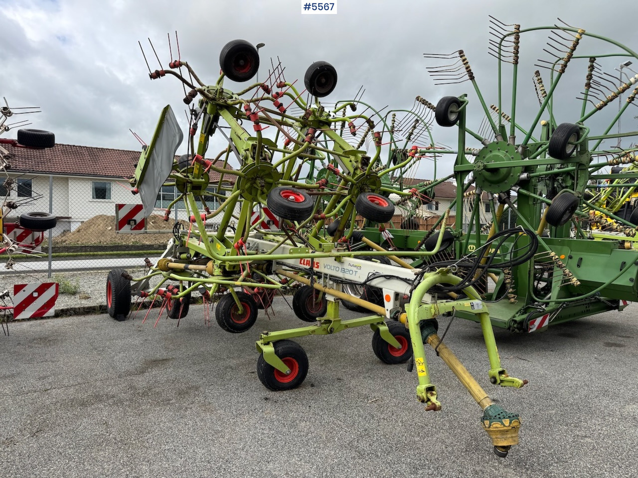 2006 Claas Volto 1320 T - معدات القش: صور 1 2006 Claas Volto 1320 T - معدات القش: صور 1