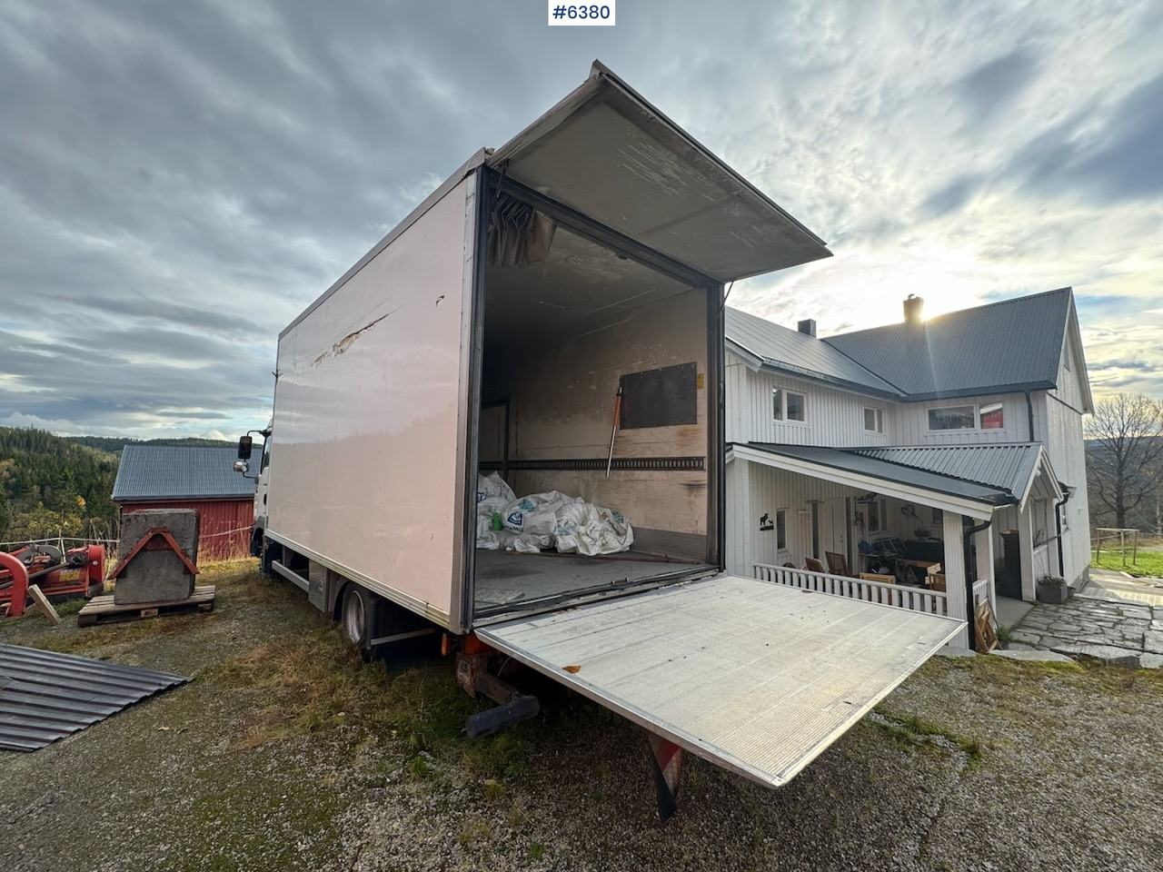 بصندوق مغلق شاحنة 2006 MAN TGL. 8.210 box truck: صور 9 بصندوق مغلق شاحنة 2006 MAN TGL. 8.210 box truck: صور 9