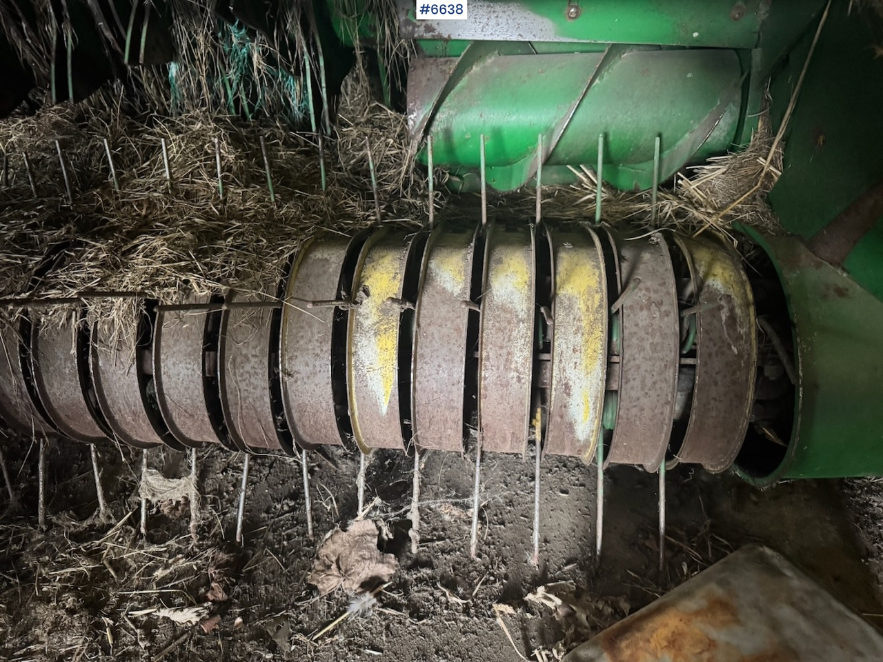 2007 John Deere 578 Round Baler. - معدات القش: صور 5 2007 John Deere 578 Round Baler. - معدات القش: صور 5