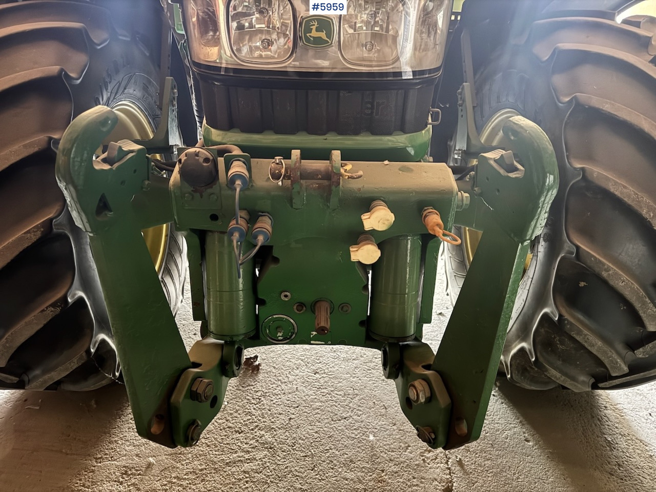 2007 John Deere 6930 w/ Front loader, hydraulics and Front PTO. Rep object. - جرار: صور 4 2007 John Deere 6930 w/ Front loader, hydraulics and Front PTO. Rep object. - جرار: صور 4