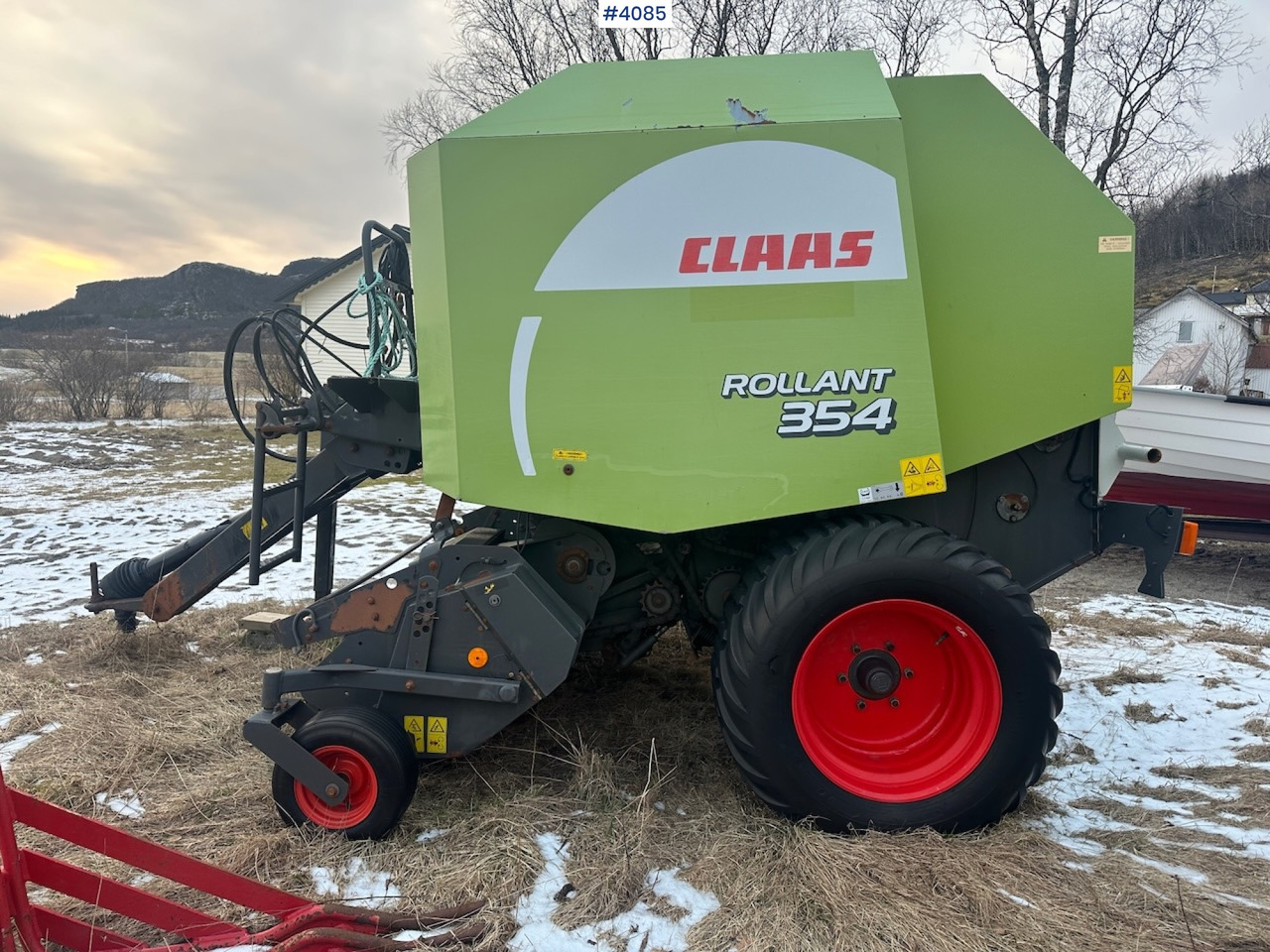 2008 Claas Rollant 354 Rotocut round baler. small repair object - معدات القش: صور 5 2008 Claas Rollant 354 Rotocut round baler. small repair object - معدات القش: صور 5