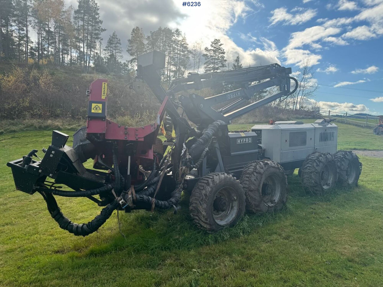 2008 Hypro 500LS harvesting machine with processor head and felling grapple - الحصادات: صور 2 2008 Hypro 500LS harvesting machine with processor head and felling grapple - الحصادات: صور 2