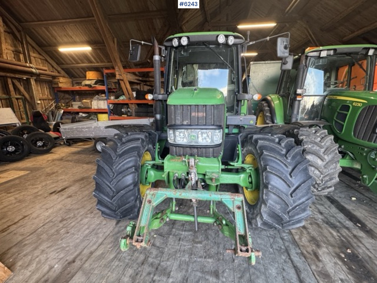 2008 John Deere 6230 Premium (114 hp) – Only 2,402 hours! - جرار: صور 5 2008 John Deere 6230 Premium (114 hp) – Only 2,402 hours! - جرار: صور 5