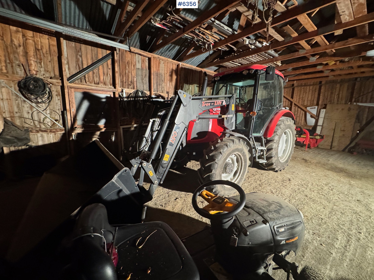 2008 Zetor 8541 Proxima Plus with loader, pallet forks, and snow bucket. Only 1,452 hours! - جرار: صور 2 2008 Zetor 8541 Proxima Plus with loader, pallet forks, and snow bucket. Only 1,452 hours! - جرار: صور 2