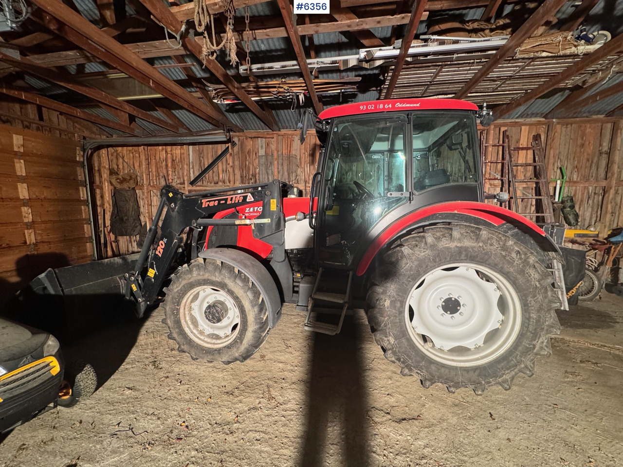 2008 Zetor 8541 Proxima Plus with loader, pallet forks, and snow bucket. Only 1,452 hours! - جرار: صور 3 2008 Zetor 8541 Proxima Plus with loader, pallet forks, and snow bucket. Only 1,452 hours! - جرار: صور 3