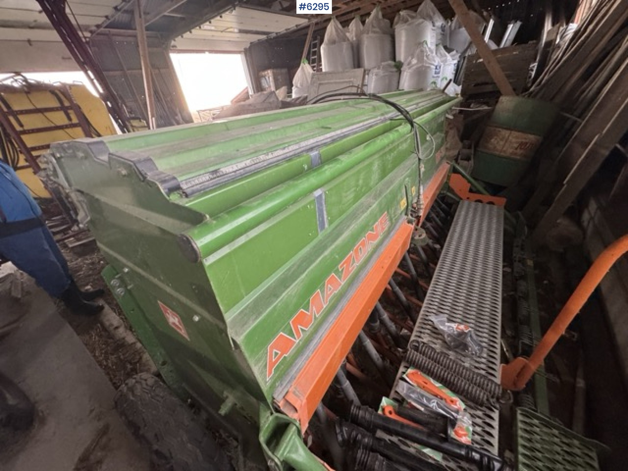 2009 Amazone D9-30 Special Seed Drill - معدات بذار: صور 1 2009 Amazone D9-30 Special Seed Drill - معدات بذار: صور 1