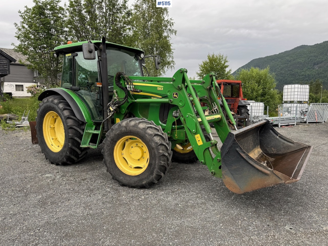 2011 John Deere 5080 M m/frontlaster. Lite timer! - جرار: صور 1 2011 John Deere 5080 M m/frontlaster. Lite timer! - جرار: صور 1