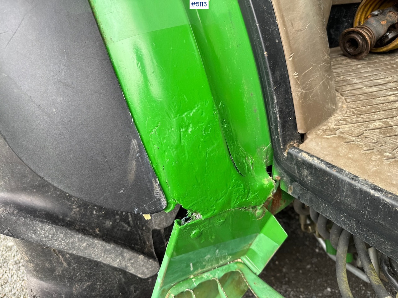 2011 John Deere 5080 M m/frontlaster. Lite timer! - جرار: صور 4 2011 John Deere 5080 M m/frontlaster. Lite timer! - جرار: صور 4
