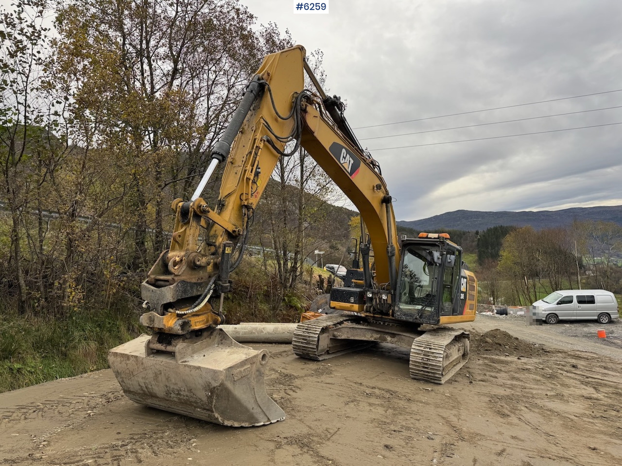 2012 Cat 324 E w/ rotor tilt, sanding bucket and digging bucket. - حفارة: صور 5 2012 Cat 324 E w/ rotor tilt, sanding bucket and digging bucket. - حفارة: صور 5