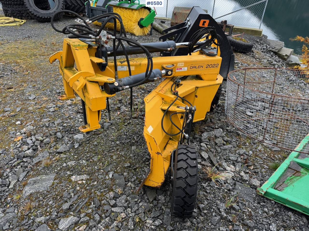 2012 Dalen 2022 Plow. - سيارة بلدية: صور 3 2012 Dalen 2022 Plow. - سيارة بلدية: صور 3