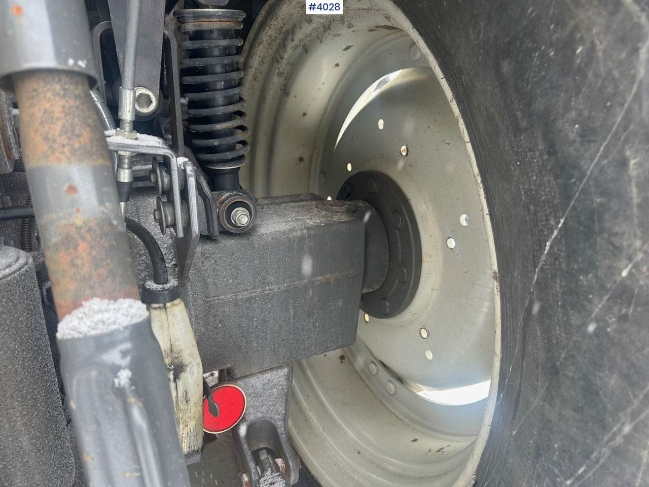 جرار 2012 Valtra N122 4x4 traktor w/ front loader and Dalen snow blower: صور 43