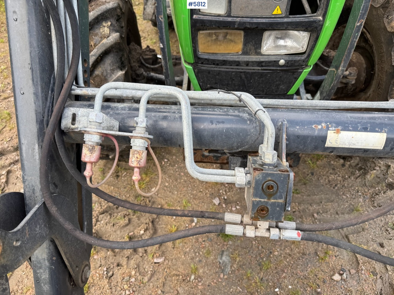 2013 Deutz Fahr Agroplus 410 DT w/ front loader. - جرار: صور 5 2013 Deutz Fahr Agroplus 410 DT w/ front loader. - جرار: صور 5