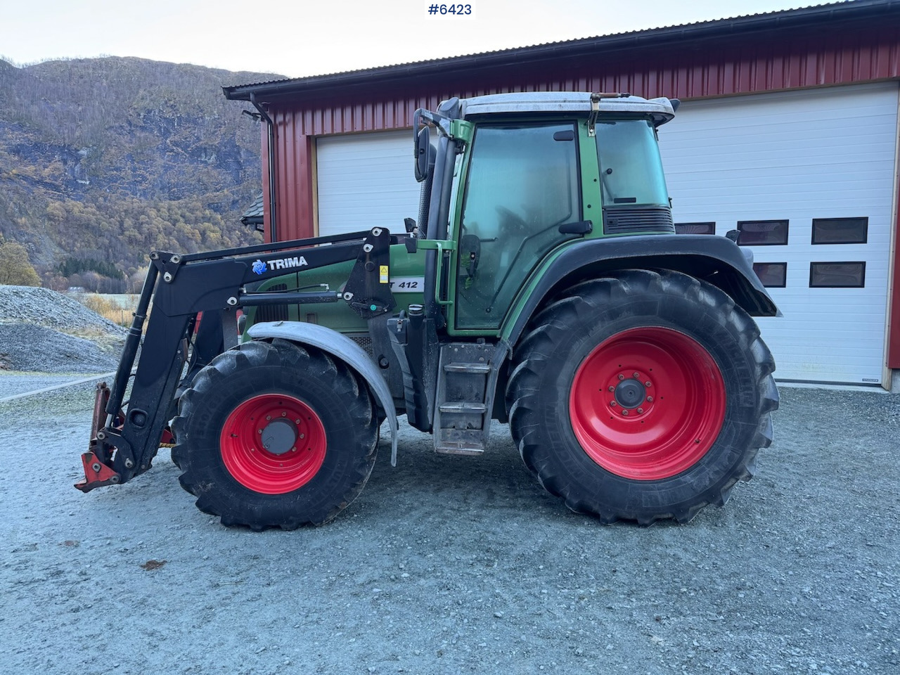 2013 Fendt 412 Vario TMS w/ front loader and plow plate. New engine! - جرار: صور 1 2013 Fendt 412 Vario TMS w/ front loader and plow plate. New engine! - جرار: صور 1