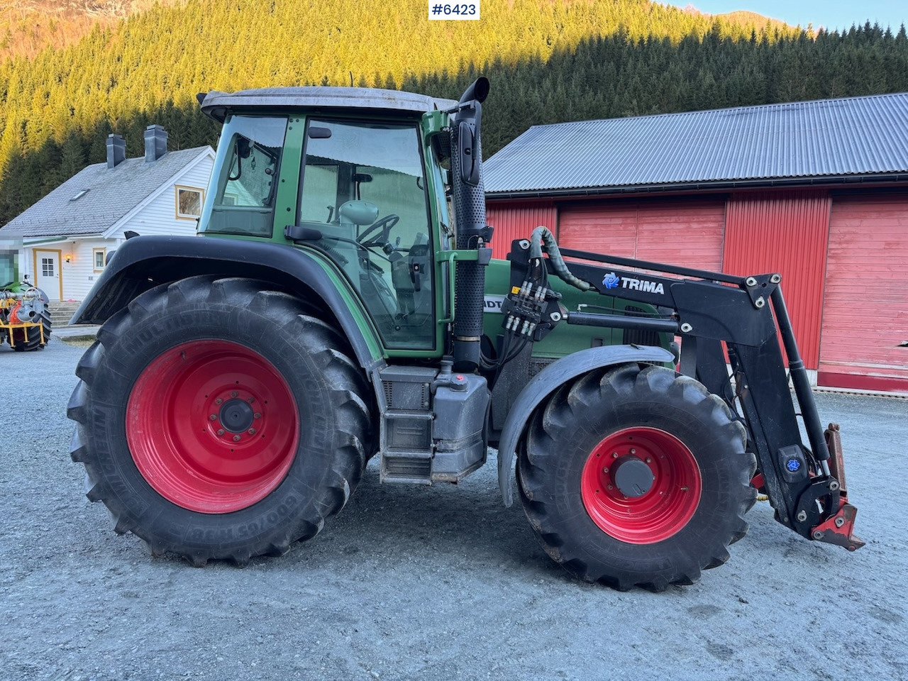 2013 Fendt 412 Vario TMS w/ front loader and plow plate. New engine! - جرار: صور 5 2013 Fendt 412 Vario TMS w/ front loader and plow plate. New engine! - جرار: صور 5