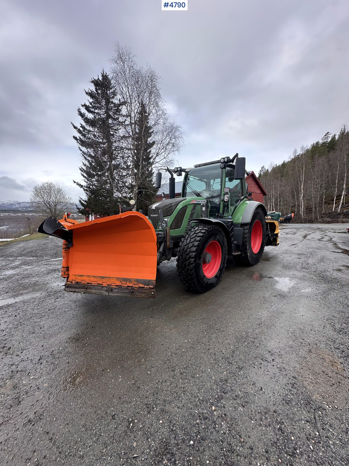 2014 Fendt 514 Vario 4x4 w/ front loader, folding plow, snow blower and sand spreader - جرار: صور 1 2014 Fendt 514 Vario 4x4 w/ front loader, folding plow, snow blower and sand spreader - جرار: صور 1