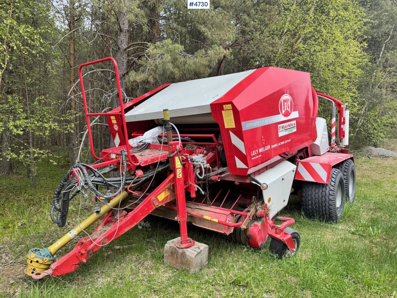 2015 Lely Welger Double Action 235 Profi - معدات القش: صور 3 2015 Lely Welger Double Action 235 Profi - معدات القش: صور 3