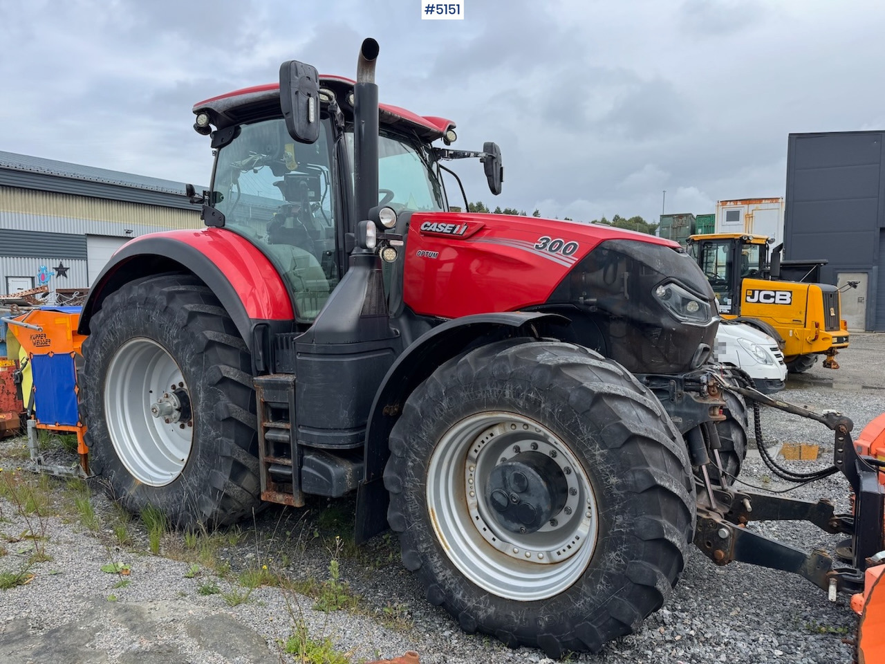 2016 Case IH Optum 300 CVX w/front hydraulics and plowing rig - جرار: صور 4 2016 Case IH Optum 300 CVX w/front hydraulics and plowing rig - جرار: صور 4