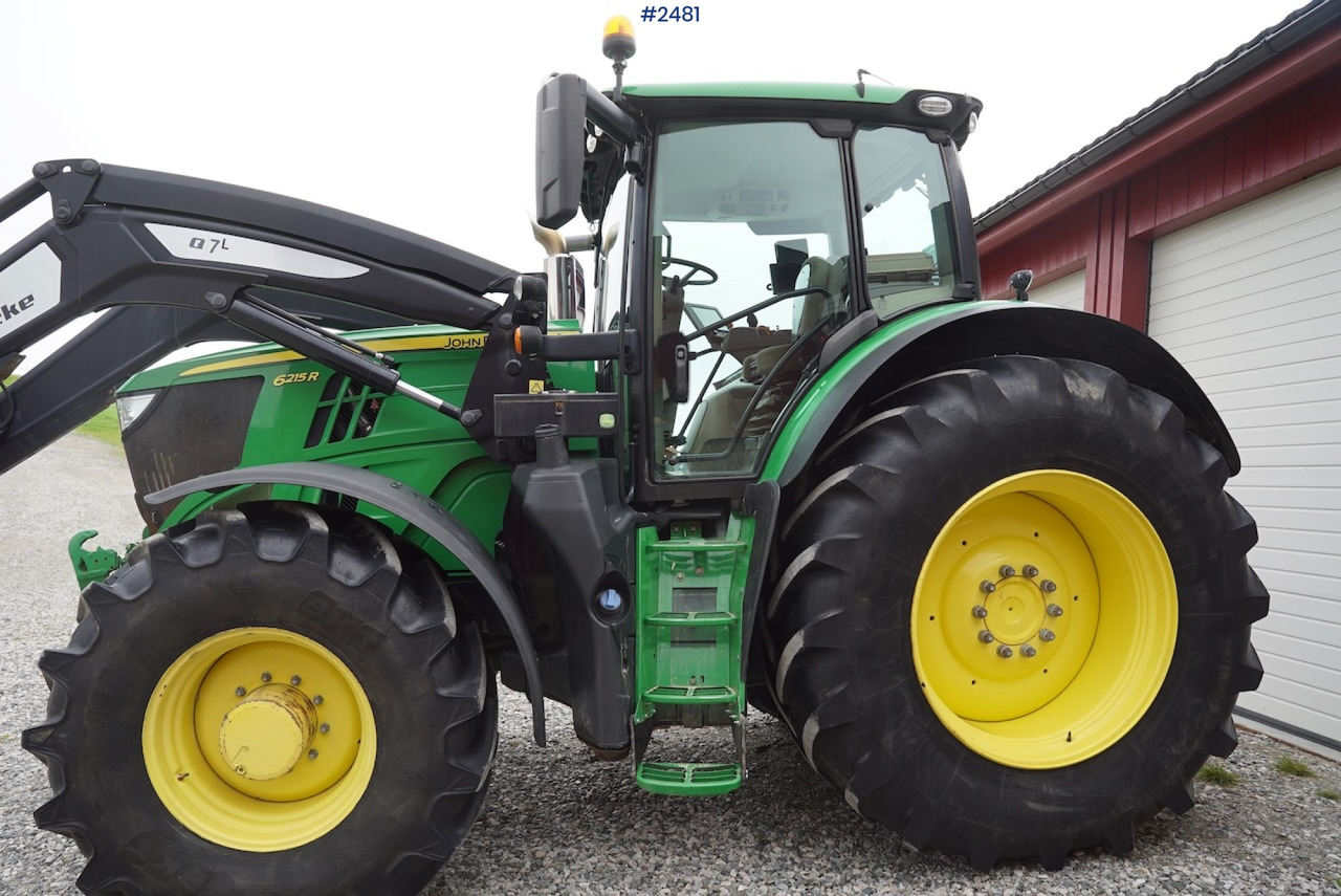 2017 John Deere 6215R w/Quicke loader and front hydraulics - جرار: صور 5 2017 John Deere 6215R w/Quicke loader and front hydraulics - جرار: صور 5