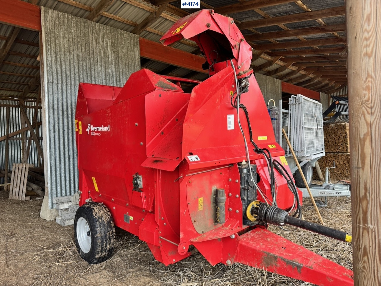 2017 Kverneland 853 Pro Halmblåser - معدات القش: صور 2 2017 Kverneland 853 Pro Halmblåser - معدات القش: صور 2