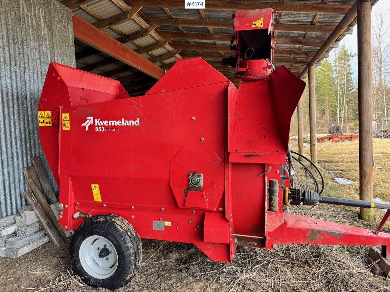 2017 Kverneland 853 Pro Halmblåser - معدات القش: صور 3 2017 Kverneland 853 Pro Halmblåser - معدات القش: صور 3