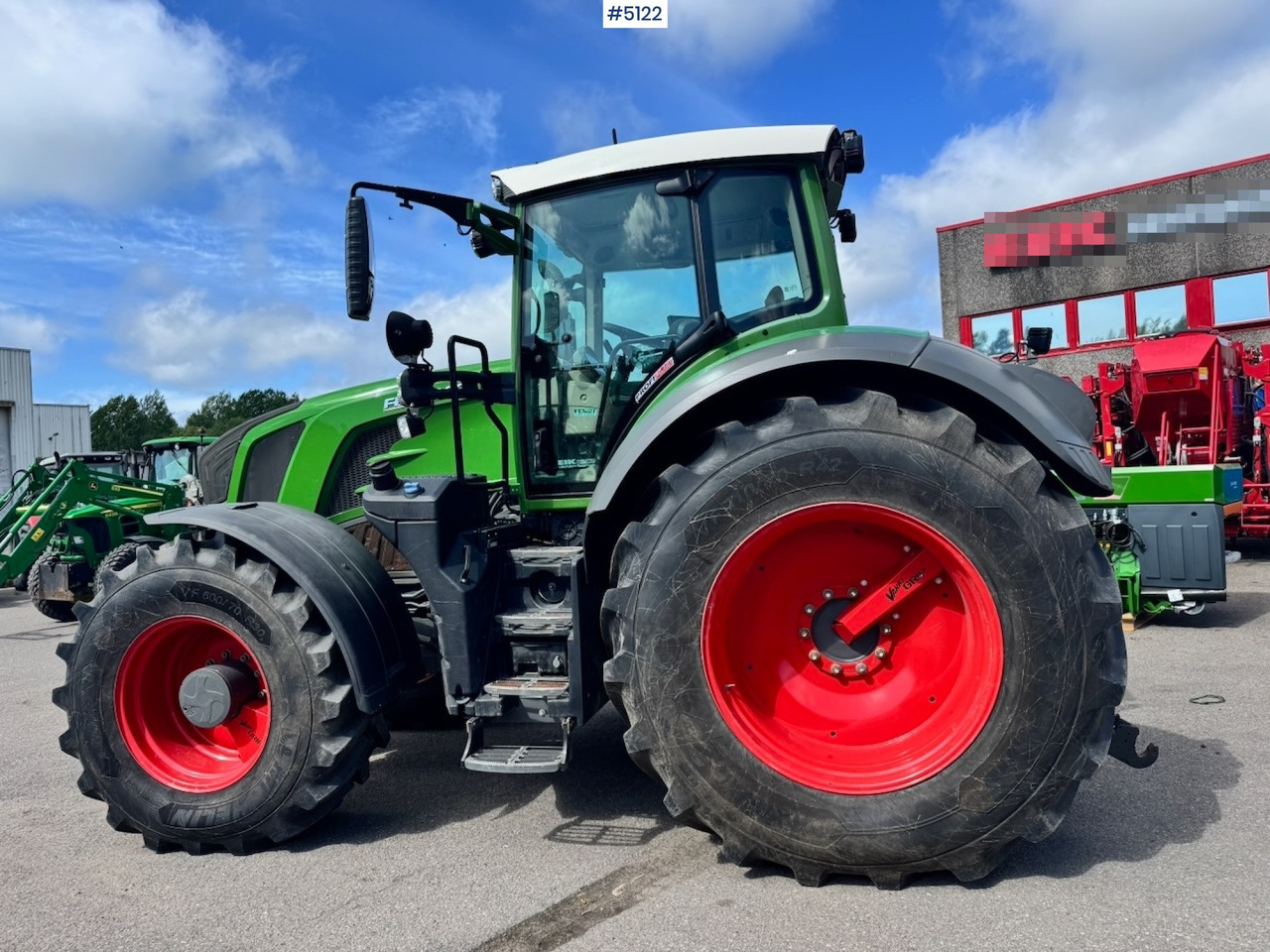 2019 Fendt 828 Vario w/ Front hydraulics and Front PTO. - جرار: صور 3 2019 Fendt 828 Vario w/ Front hydraulics and Front PTO. - جرار: صور 3