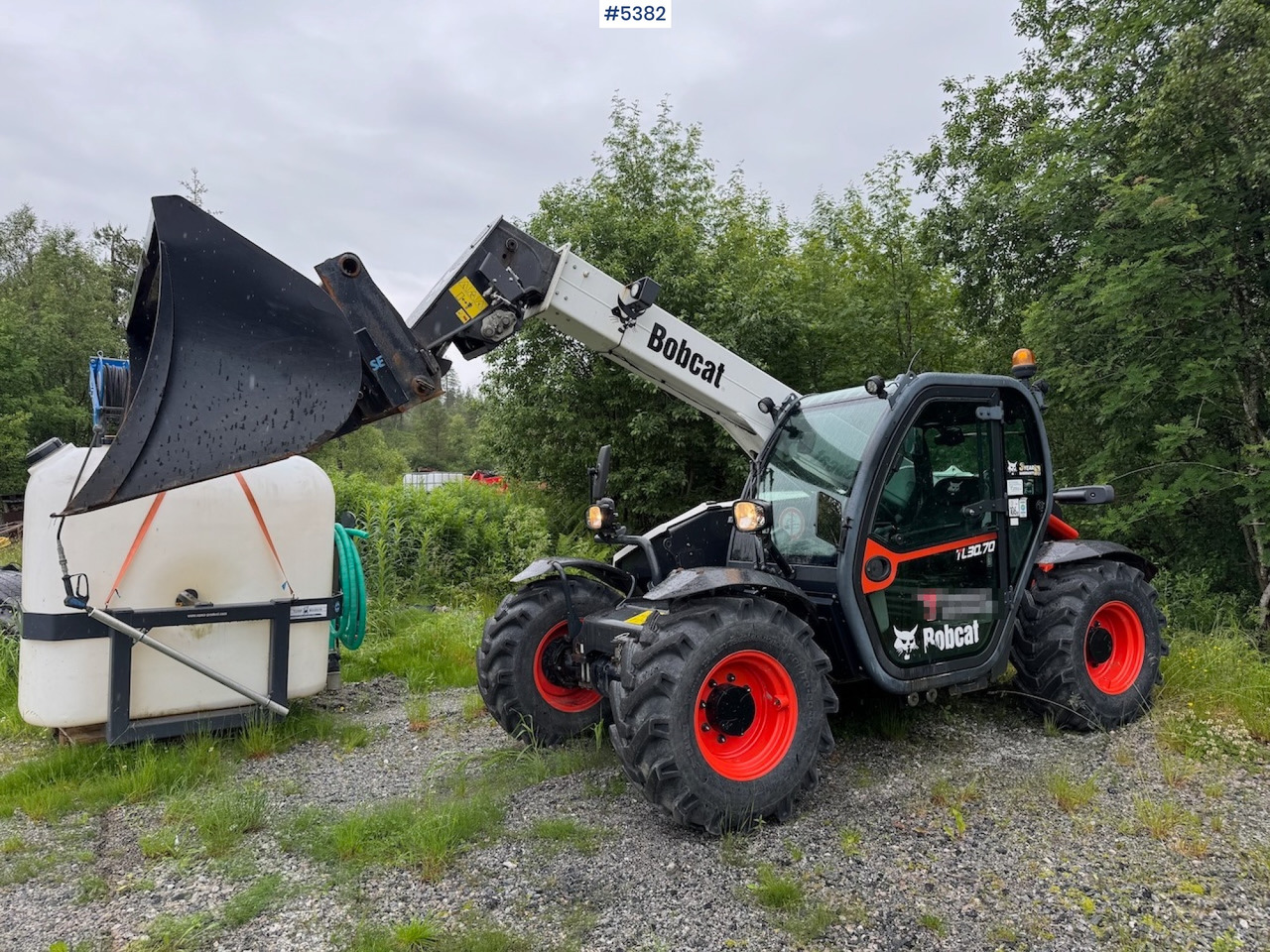 2021 Bobcat TL30.70DB m/ bucket, pallet fork and 4 chains. - رافعة شوكية: صور 1 2021 Bobcat TL30.70DB m/ bucket, pallet fork and 4 chains. - رافعة شوكية: صور 1