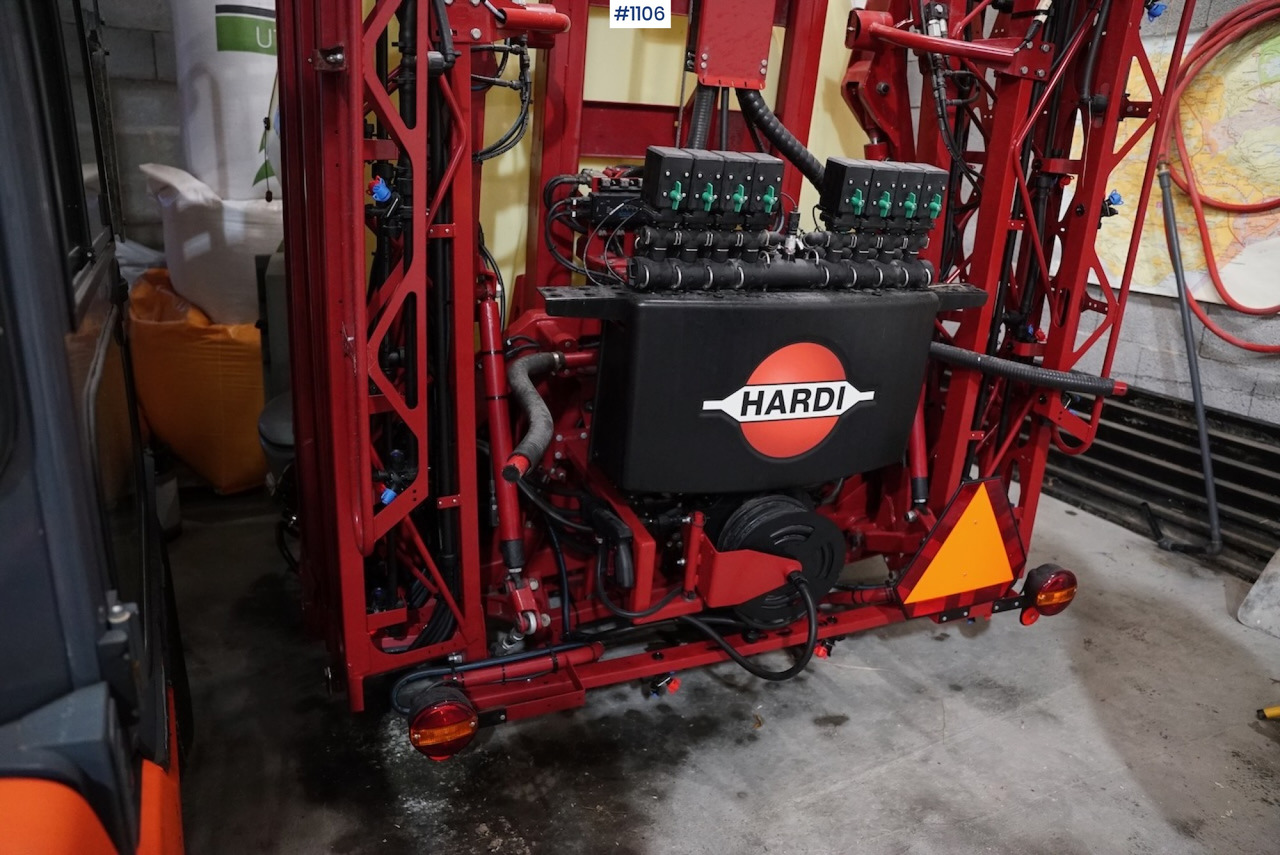 2021 Hardi Mega 1500 Field sprayer - آلة الرش المعلقة: صور 2 2021 Hardi Mega 1500 Field sprayer - آلة الرش المعلقة: صور 2