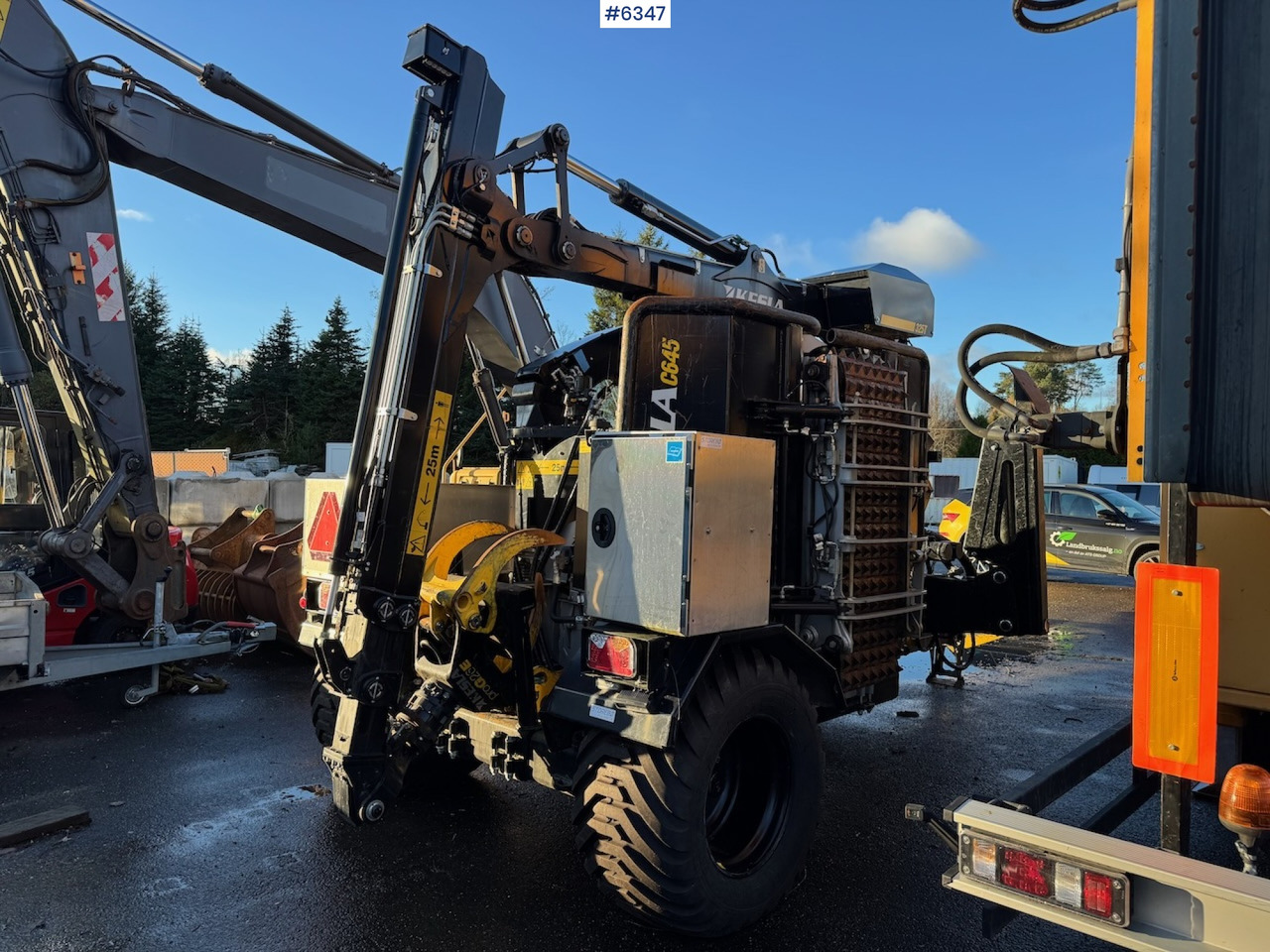 2023 Kesla C645 Wood chipper w/ crane. - معدات الغابات: صور 5 2023 Kesla C645 Wood chipper w/ crane. - معدات الغابات: صور 5