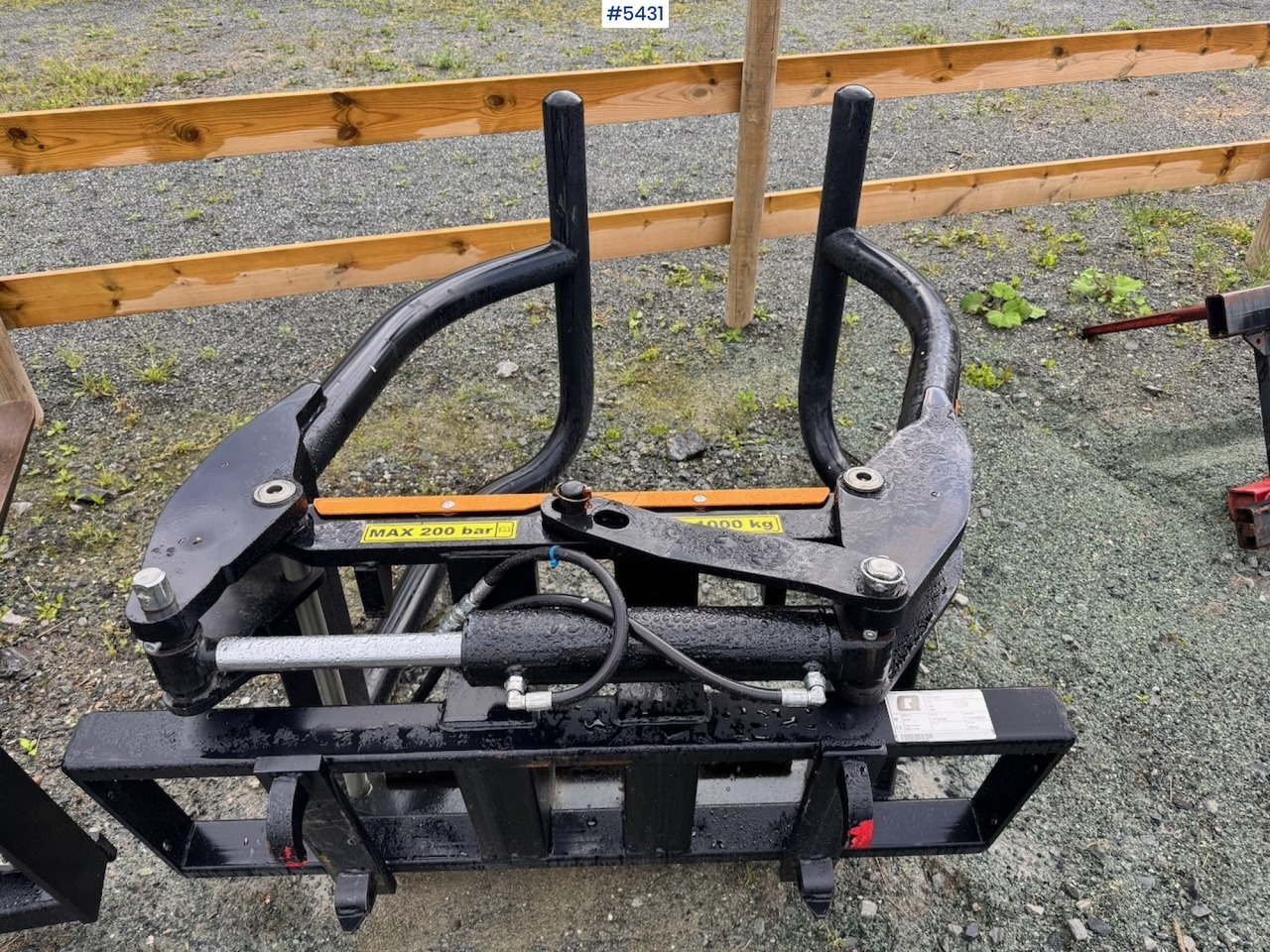 2024 Ålø Flexigrip 160 - المشبك - الآلات والماكينات الزراعية: صور 4 2024 Ålø Flexigrip 160 - المشبك - الآلات والماكينات الزراعية: صور 4