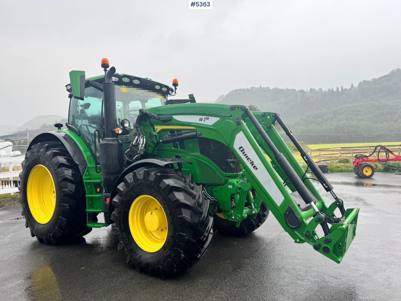 2024 John Deere 6R 215 w/ Front Loader and Front Hydraulics. 520 hours! - جرار: صور 1 2024 John Deere 6R 215 w/ Front Loader and Front Hydraulics. 520 hours! - جرار: صور 1