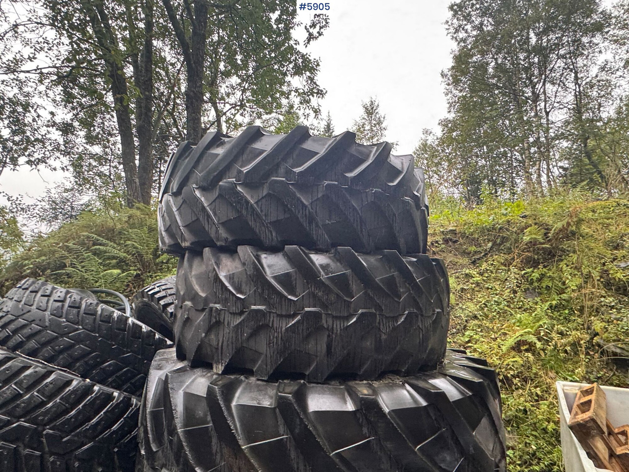 8 pcs Nokian TRI 2 tires. 4 pcs on rims! - عجلات - آلات البناء: صور 5 8 pcs Nokian TRI 2 tires. 4 pcs on rims! - عجلات - آلات البناء: صور 5