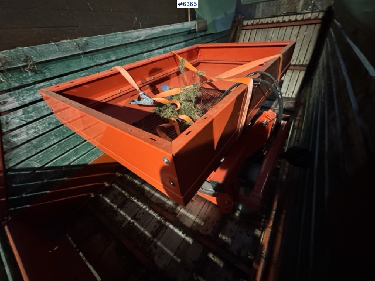 Approx. 1990 Kverneland UN7000 unloading wagon - آلة رش الأسمدة: صور 2 Approx. 1990 Kverneland UN7000 unloading wagon - آلة رش الأسمدة: صور 2