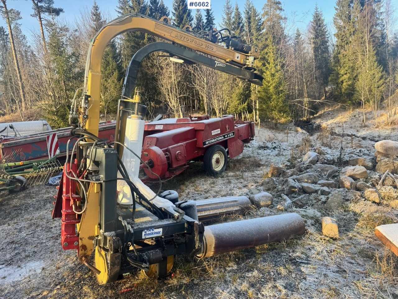 Approx. 2006 Tanco 1510 Round Bale Wrapper. - معدات القش: صور 2 Approx. 2006 Tanco 1510 Round Bale Wrapper. - معدات القش: صور 2