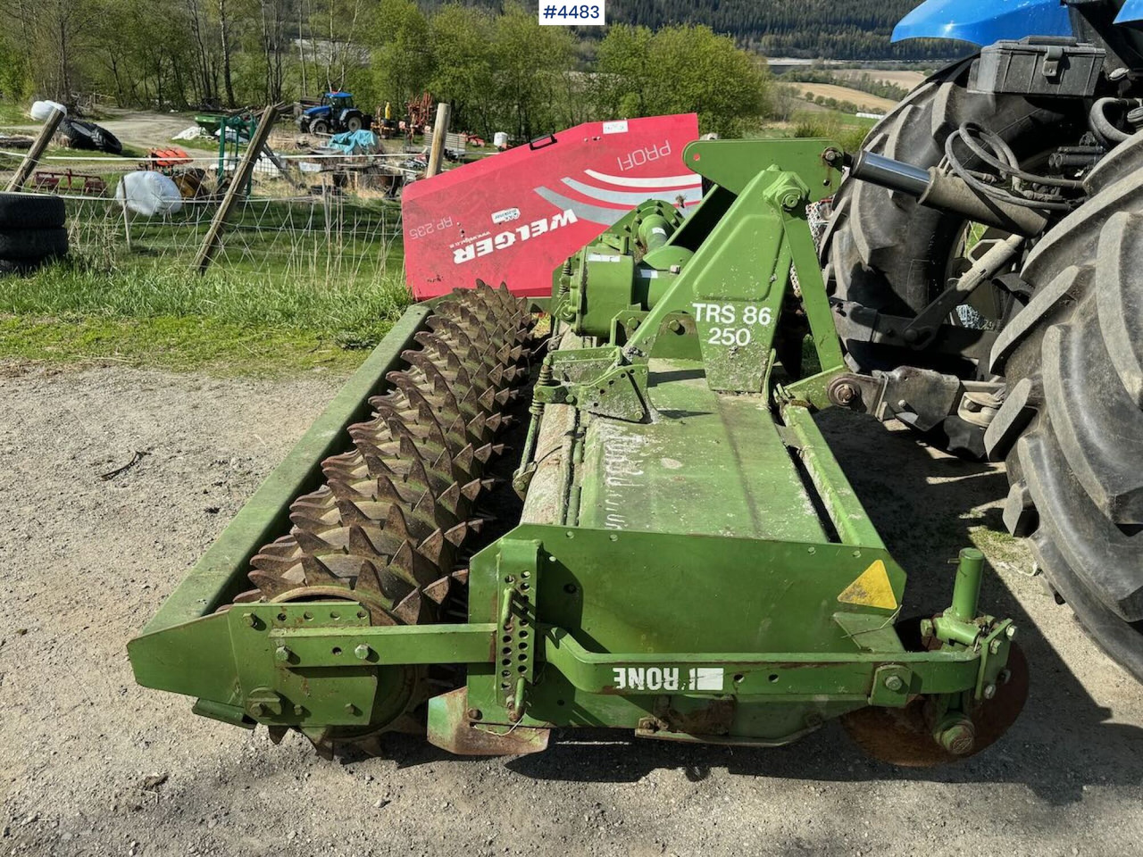 Krone TRS 86 Rotary Tiller - ال معدات حراثه: صور 4 Krone TRS 86 Rotary Tiller - ال معدات حراثه: صور 4