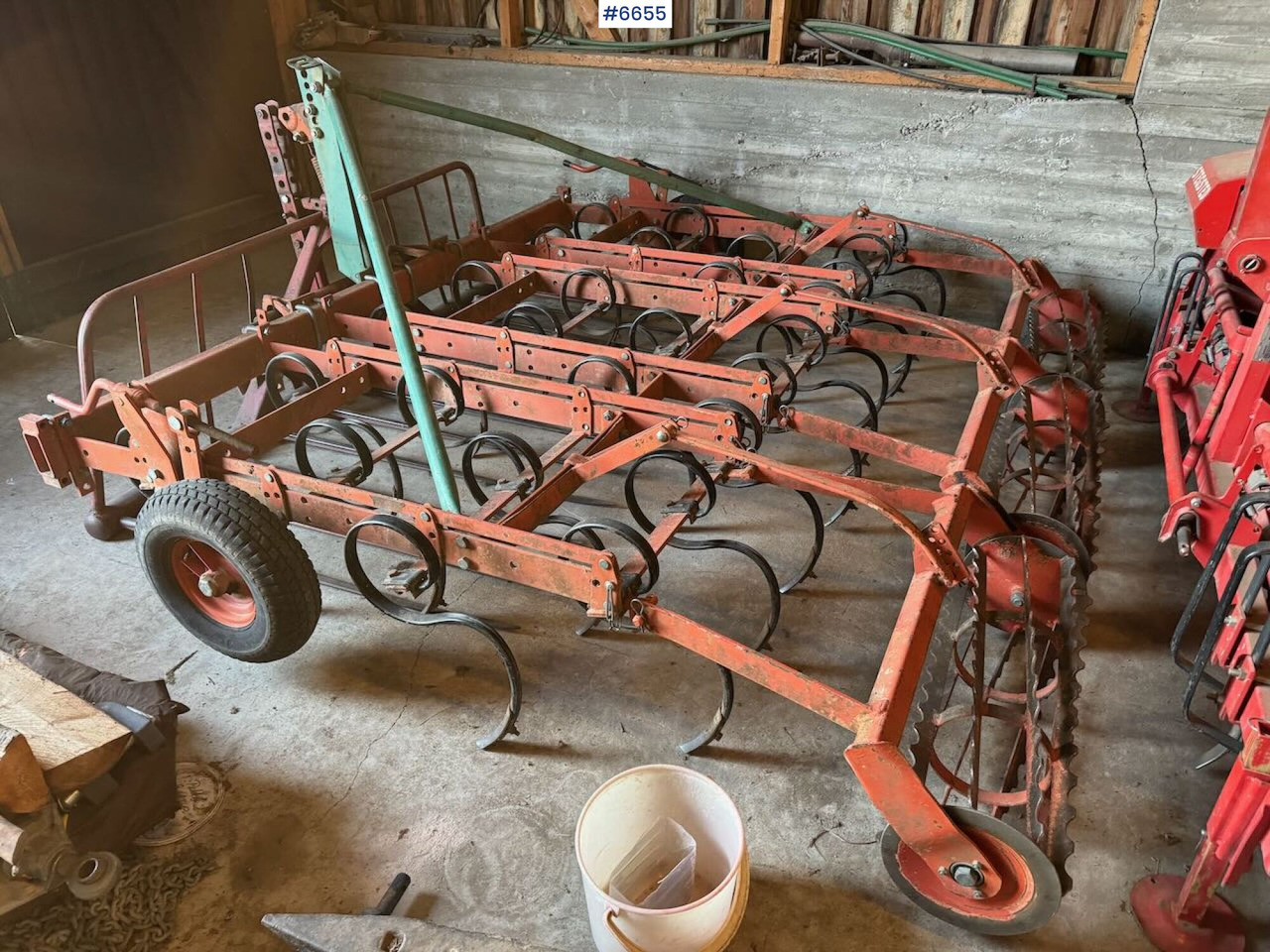 Kverneland harrow with cage roller - ال معدات حراثه: صور 1 Kverneland harrow with cage roller - ال معدات حراثه: صور 1