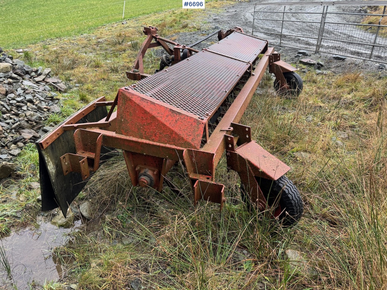 Kverneland stone rake 4 m. - ال معدات حراثه: صور 1 Kverneland stone rake 4 m. - ال معدات حراثه: صور 1